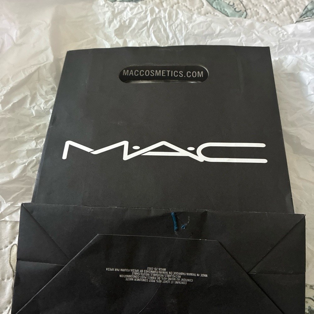 MAC Black Shopping Bag 7 1/2 x 9